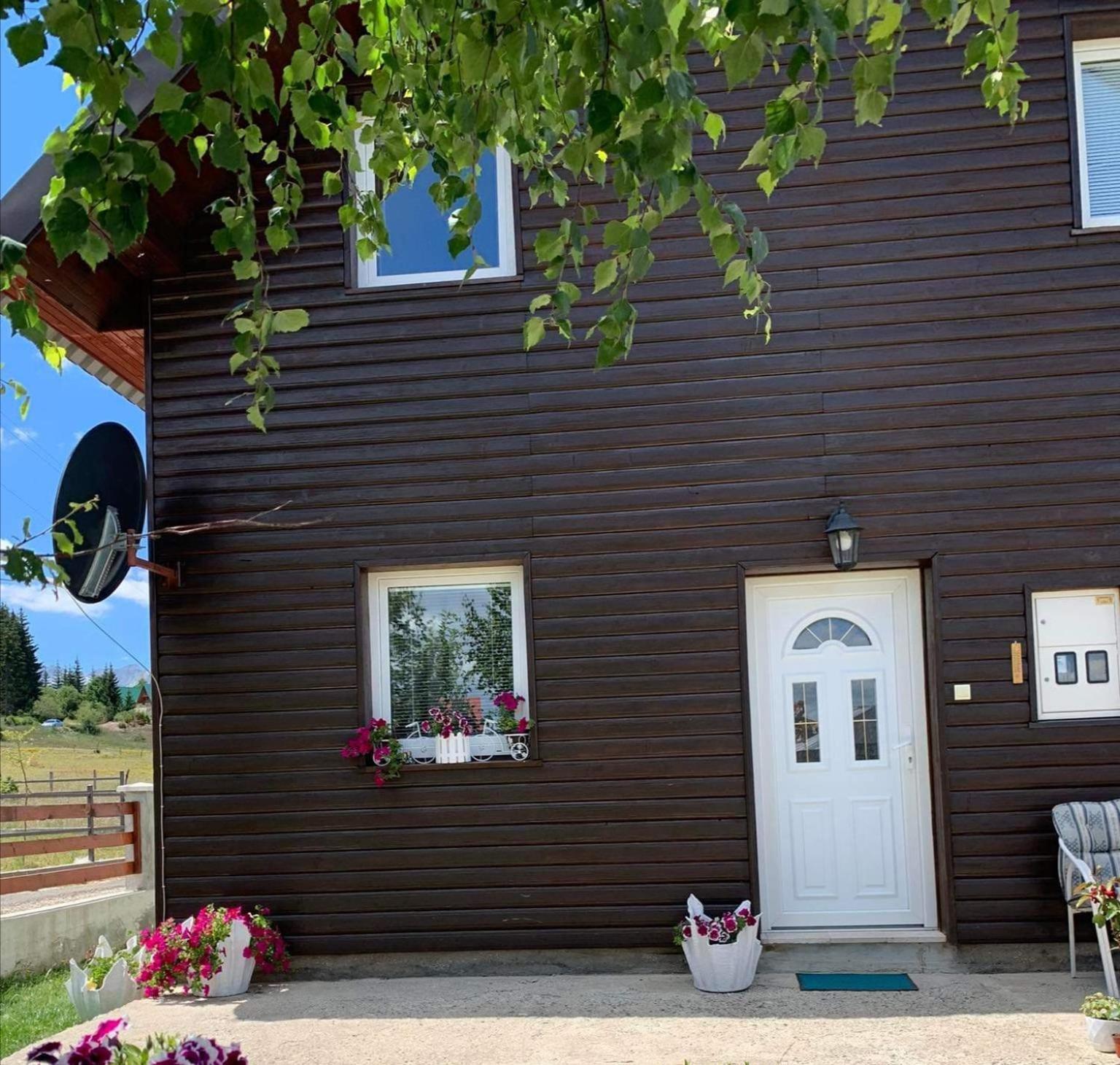 Apartment & Rooms Sweet Dreams Zabljak  Bilik gambar