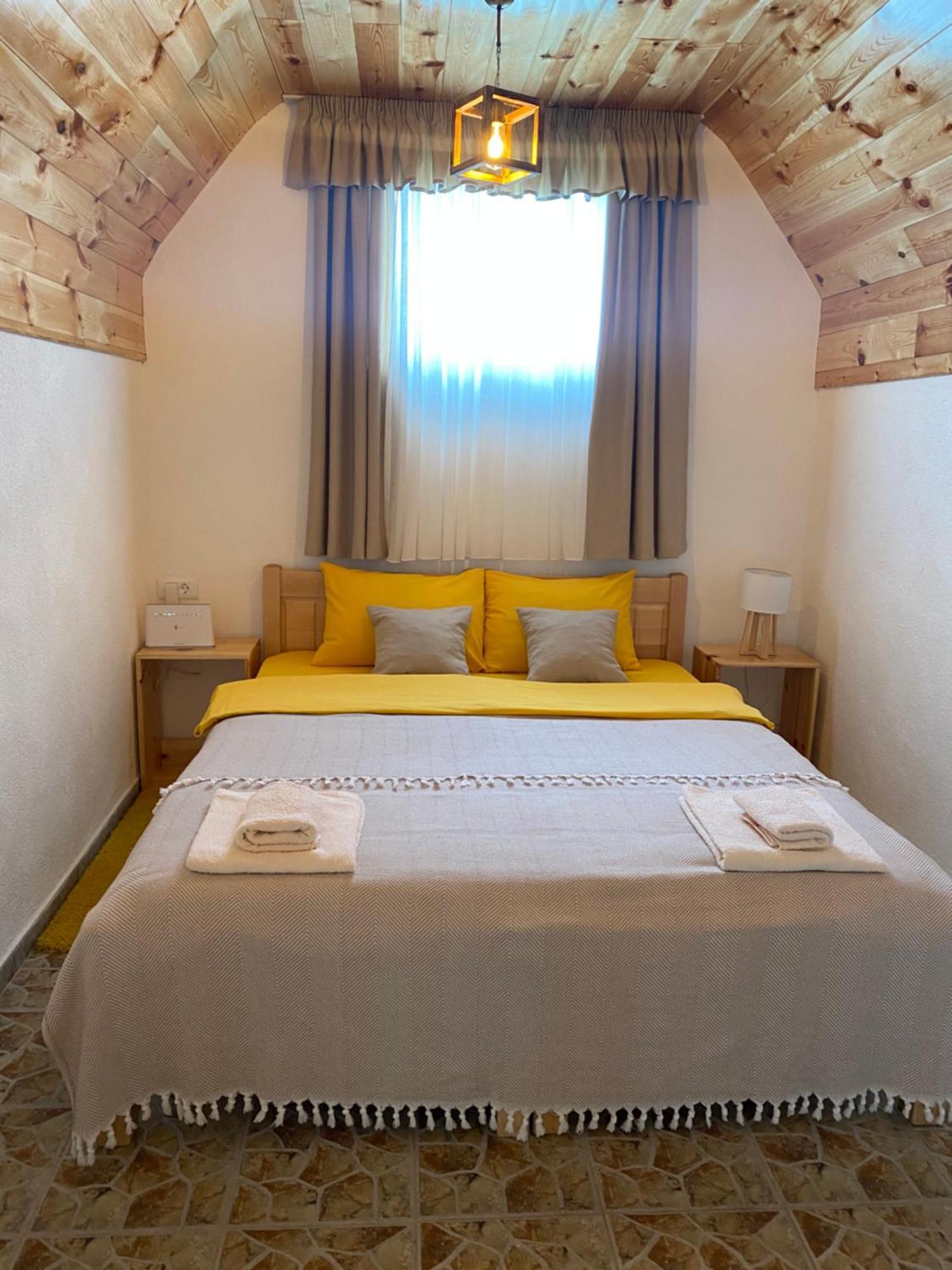 Apartment & Rooms Sweet Dreams Zabljak  Luaran gambar